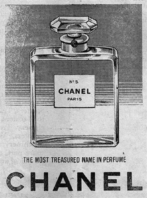 De 1921 à 2020, les égéries de Chanel N5 .